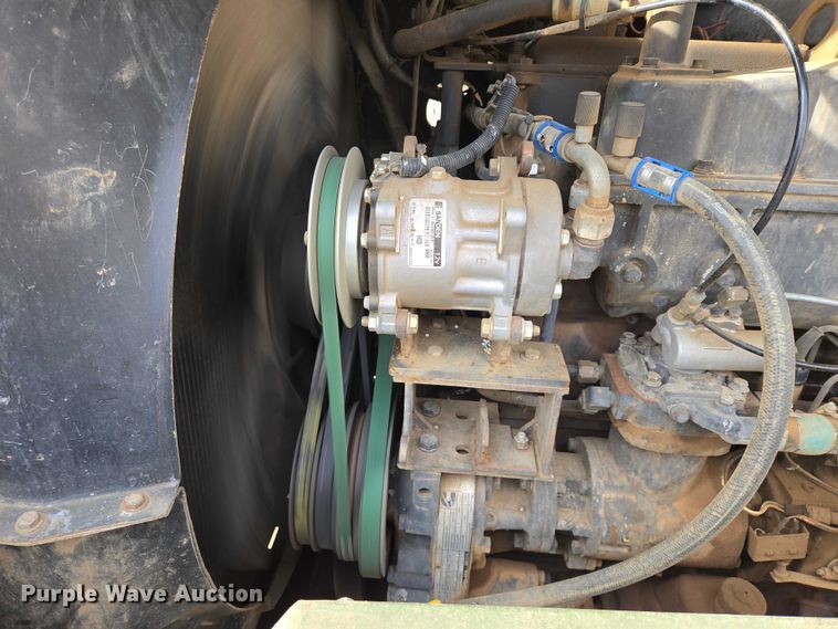 image for item ES2934 1983 AM General M915A1 semi truck