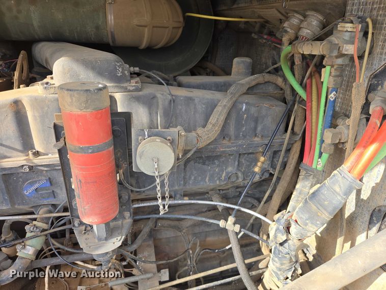 image for item ES2934 1983 AM General M915A1 semi truck