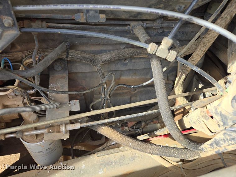 image for item ES2934 1983 AM General M915A1 semi truck