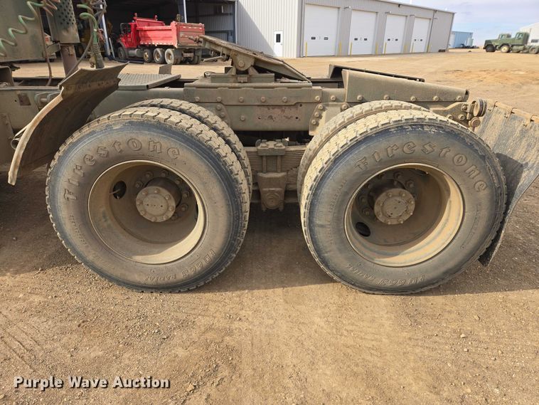 image for item ES2934 1983 AM General M915A1 semi truck