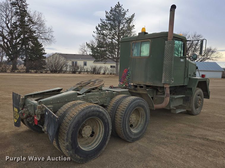 image for item ES2935 1983 AM General M915A1 semi truck