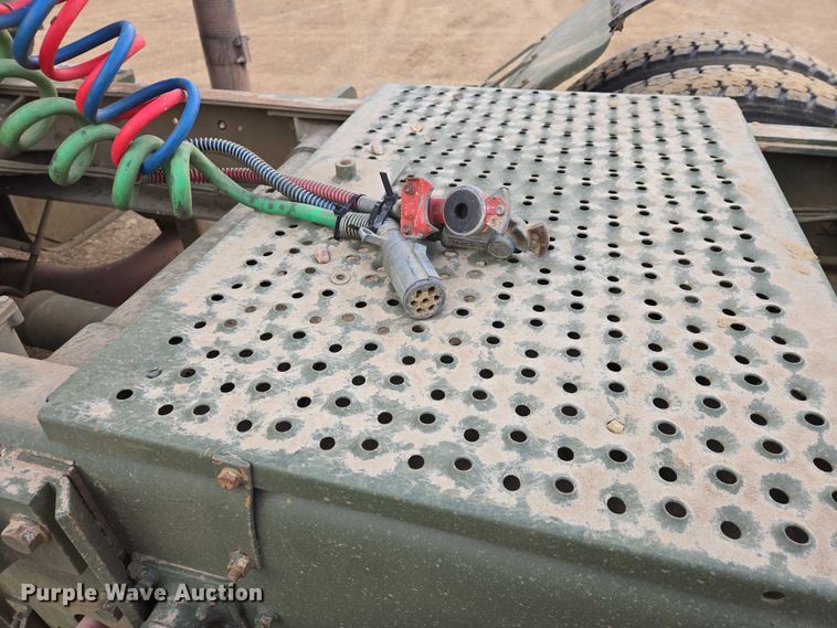 image for item ES2935 1983 AM General M915A1 semi truck