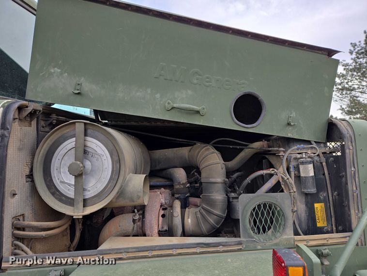 image for item ES2935 1983 AM General M915A1 semi truck