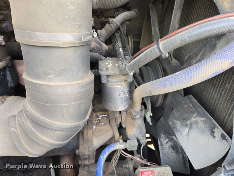 image for item ES2935 1983 AM General M915A1 semi truck