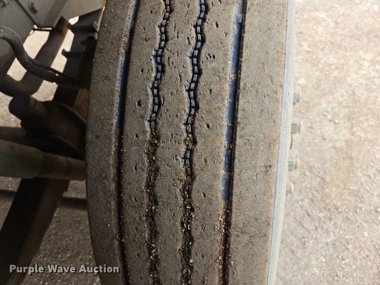 image for item ES2935 1983 AM General M915A1 semi truck