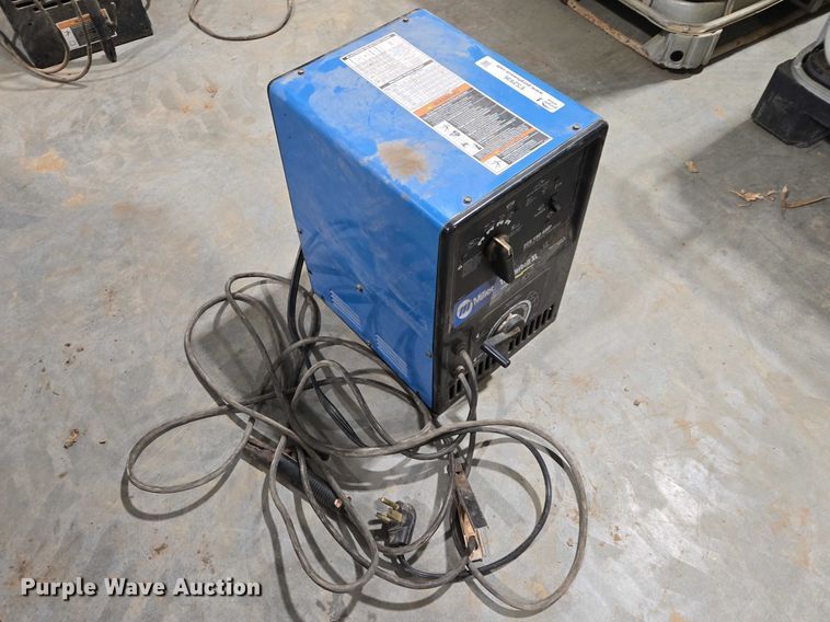 image for item ES2936 Miller Thunderbolt XL welder