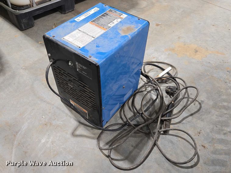 image for item ES2936 Miller Thunderbolt XL welder