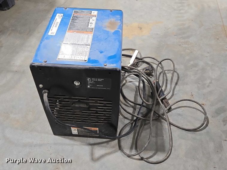 image for item ES2936 Miller Thunderbolt XL welder