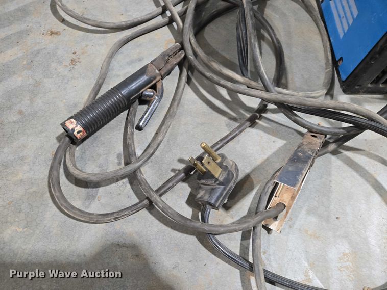 image for item ES2936 Miller Thunderbolt XL welder