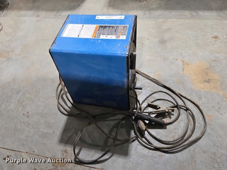 image for item ES2937 Miller Thunderbolt XL welder