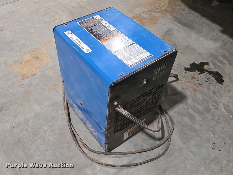 image for item ES2937 Miller Thunderbolt XL welder
