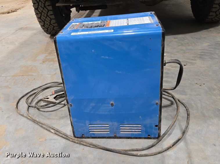 image for item ES2937 Miller Thunderbolt XL welder