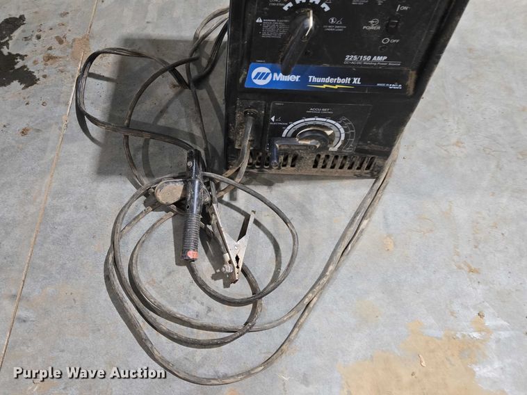 image for item ES2937 Miller Thunderbolt XL welder