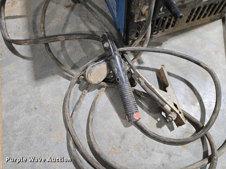 image for item ES2937 Miller Thunderbolt XL welder