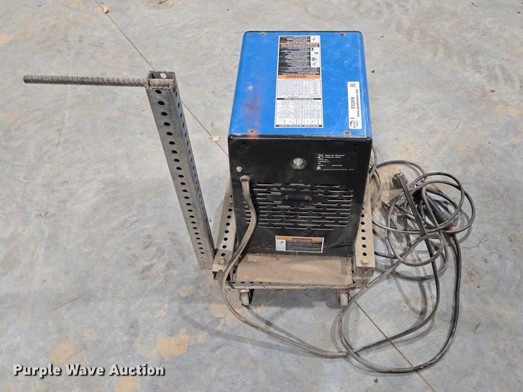 image for item ES2938 Miller Thunderbolt XL welder