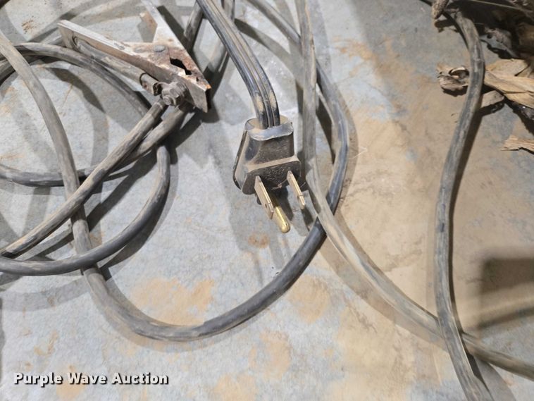 image for item ES2938 Miller Thunderbolt XL welder