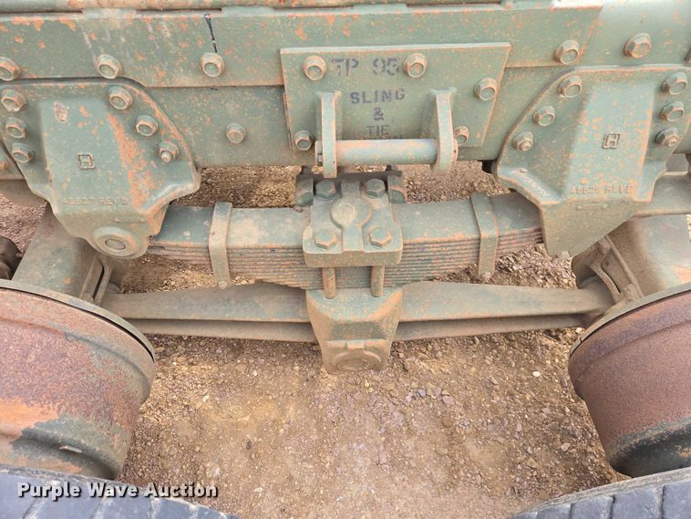 image for item ES2939 1983 AM General M915A1 semi truck