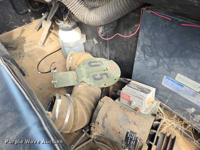 image for item ES2939 1983 AM General M915A1 semi truck