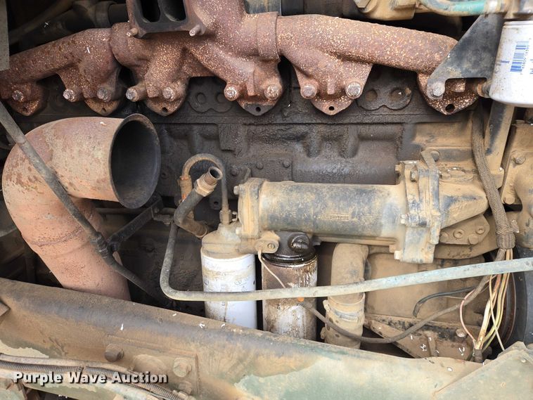 image for item ES2939 1983 AM General M915A1 semi truck