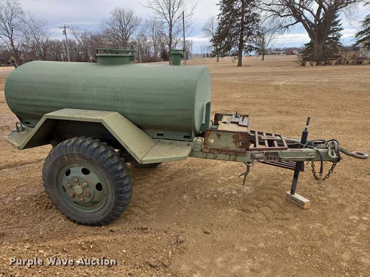 image for item ES2940 1953 Fruehauf M107A1 tank trailer