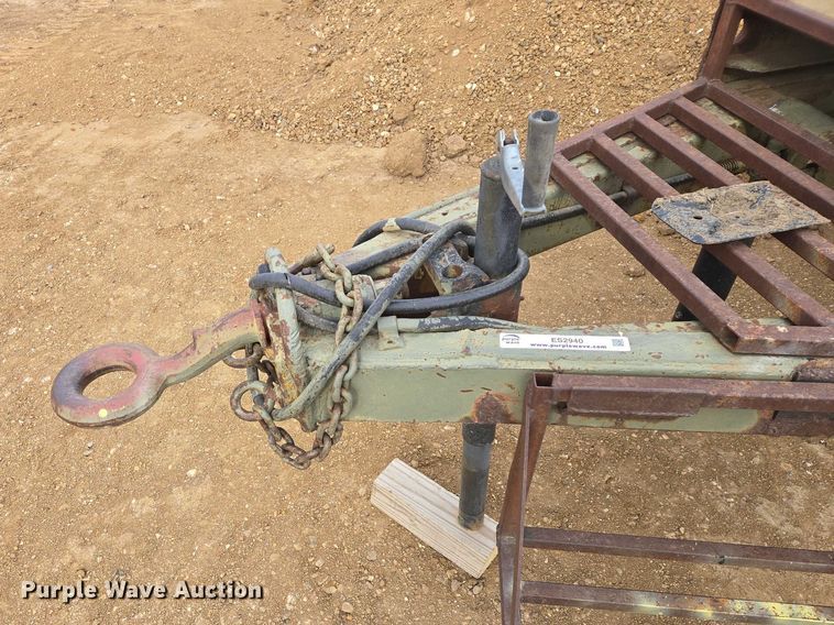 image for item ES2940 1953 Fruehauf M107A1 tank trailer