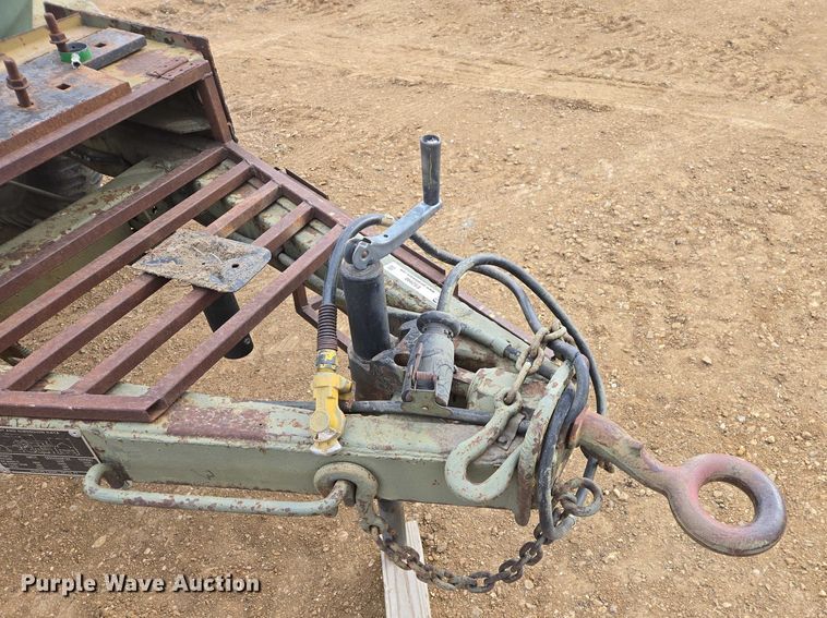 image for item ES2940 1953 Fruehauf M107A1 tank trailer