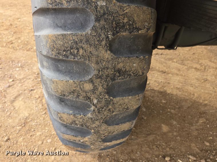 image for item ES2940 1953 Fruehauf M107A1 tank trailer