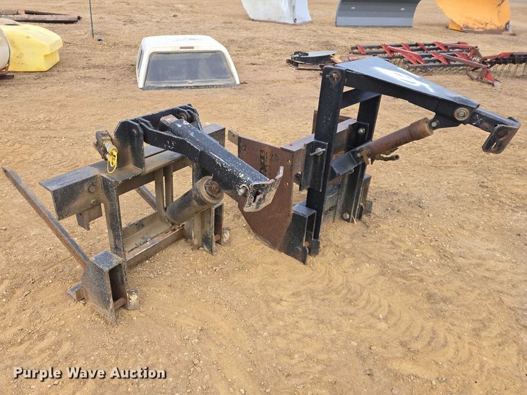 image for item ES2941 (2) snow plow mounts