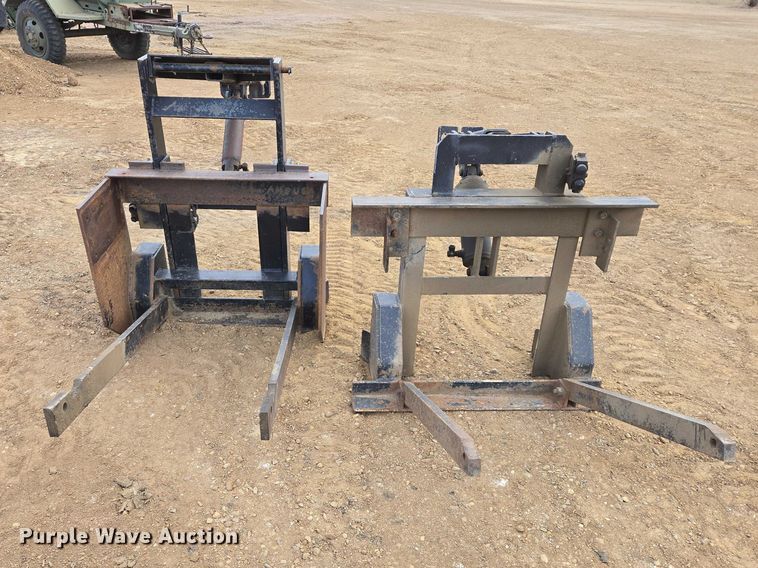 image for item ES2941 (2) snow plow mounts