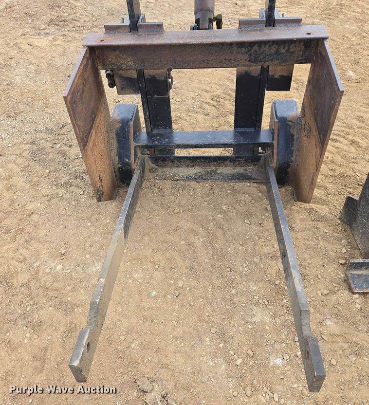 image for item ES2941 (2) snow plow mounts