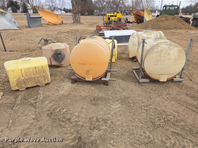 image for item ES2942 (6) poly tanks