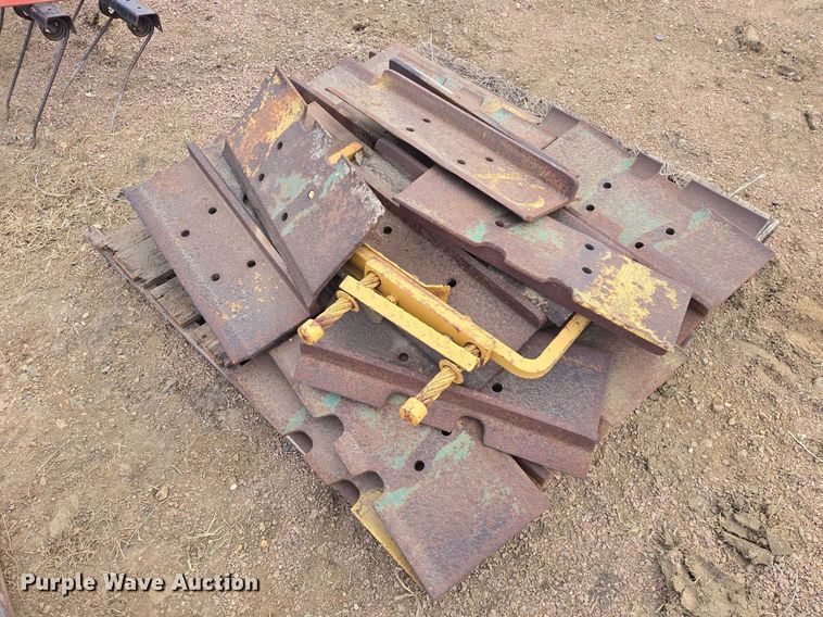 image for item ES2944 Approximately 39 track pads