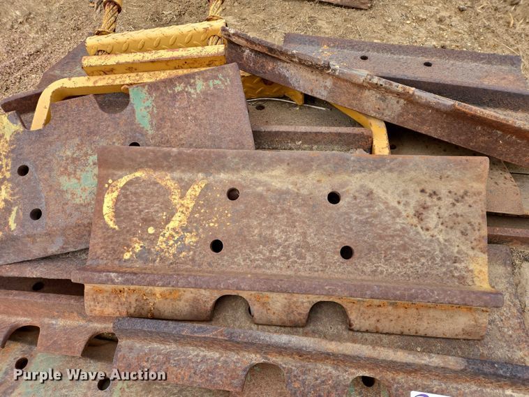 image for item ES2944 Approximately 39 track pads