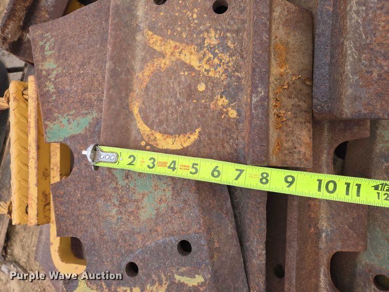 image for item ES2944 Approximately 39 track pads