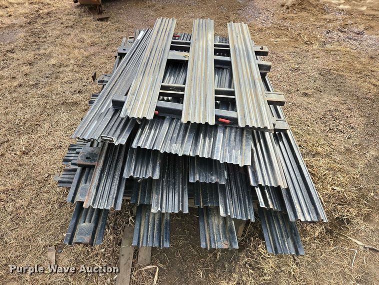 image for item ES2950 Trailer siding