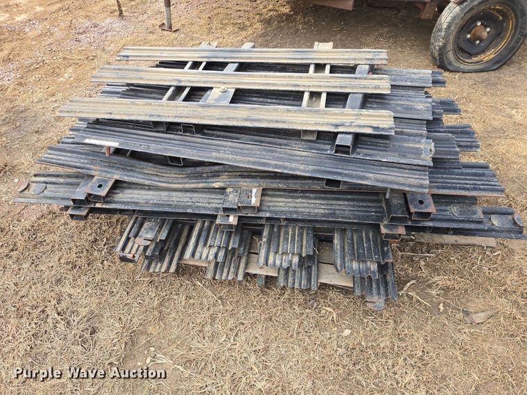 image for item ES2950 Trailer siding