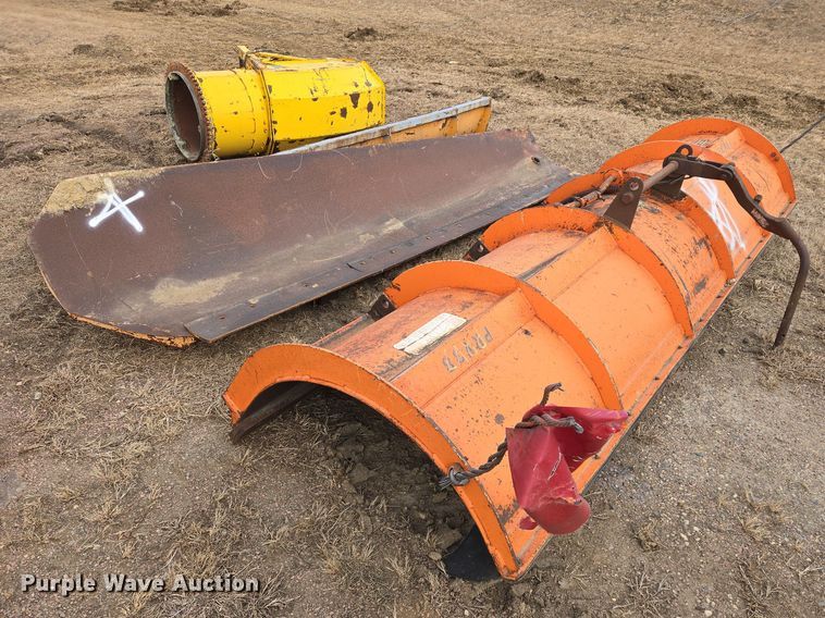image for item ES2952 (3) snow plows