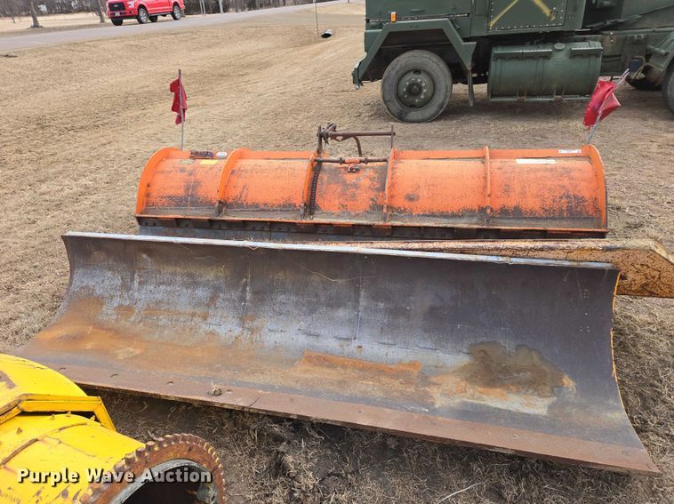 image for item ES2952 (3) snow plows