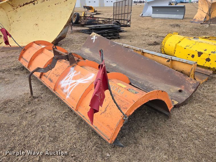 image for item ES2952 (3) snow plows