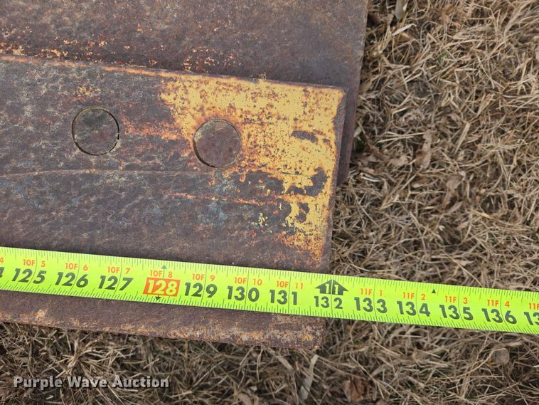 image for item ES2952 (3) snow plows