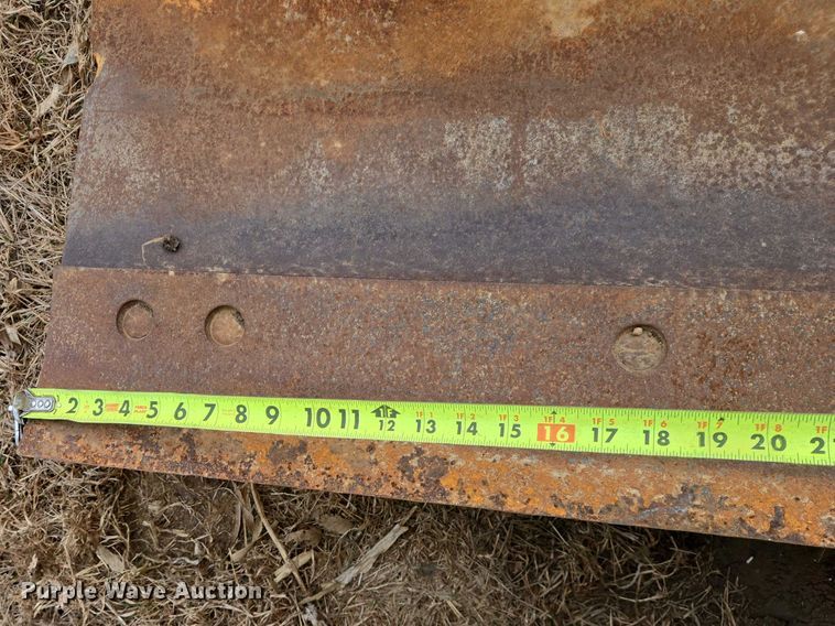 image for item ES2952 (3) snow plows