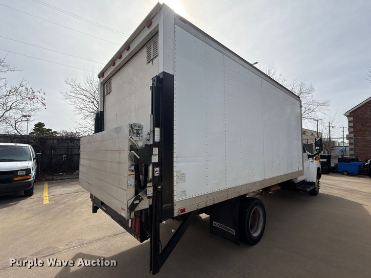 image for item ES5885 2009 GMC C5500 box truck