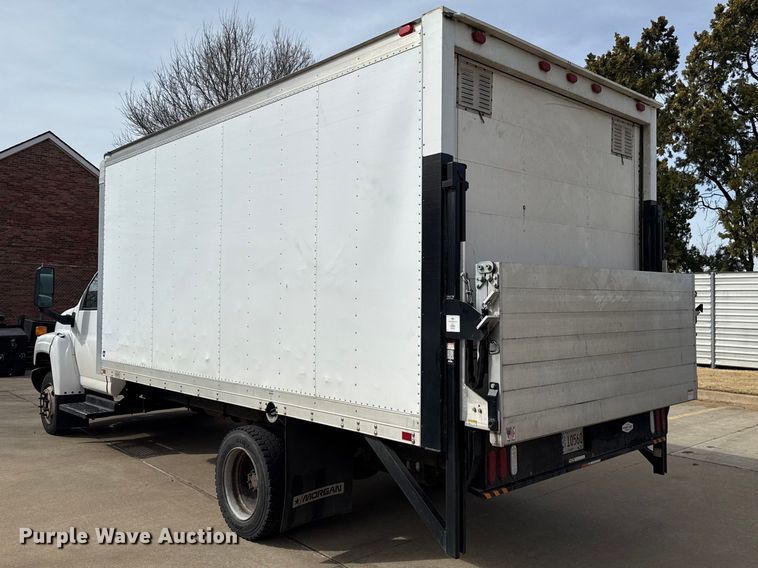 image for item ES5885 2009 GMC C5500 box truck