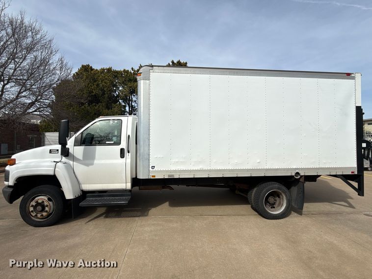 image for item ES5885 2009 GMC C5500 box truck
