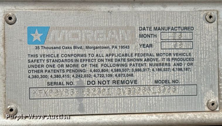 image for item ES5885 2009 GMC C5500 box truck