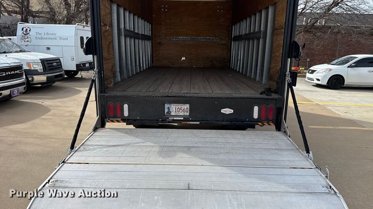 image for item ES5885 2009 GMC C5500 box truck