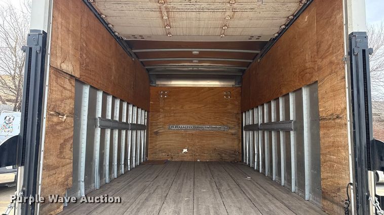 image for item ES5885 2009 GMC C5500 box truck