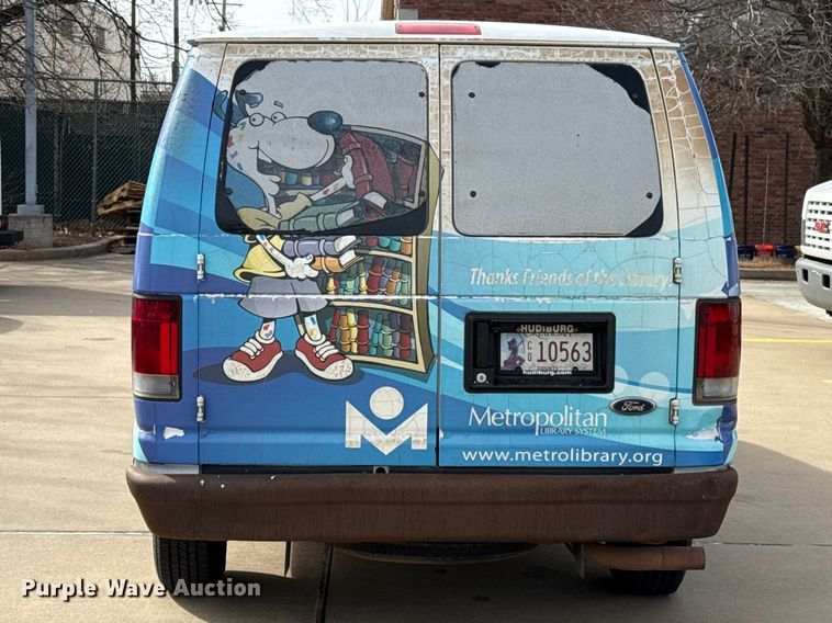 image for item ES5886 2010 Ford E150 van