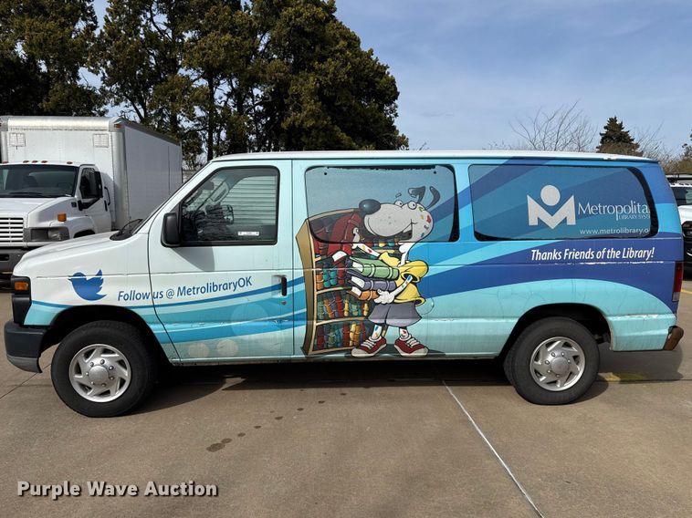 image for item ES5886 2010 Ford E150 van