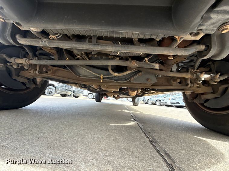 image for item ES5886 2010 Ford E150 van